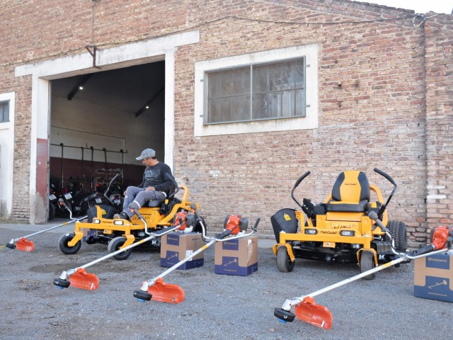 El Municipio incorpor� equipo para mantener espacios verdes